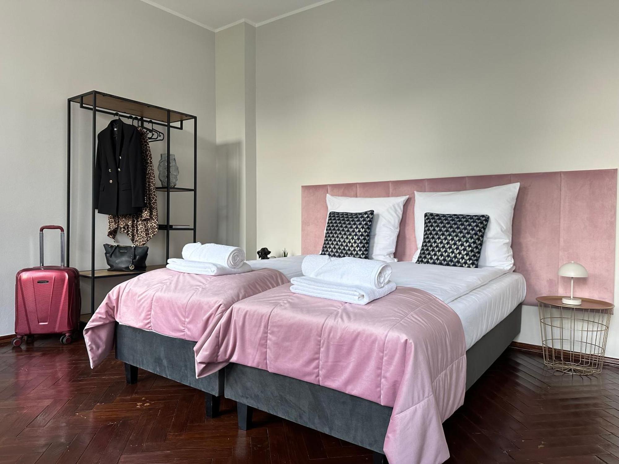 Ga Apartments Красков Екстериор снимка